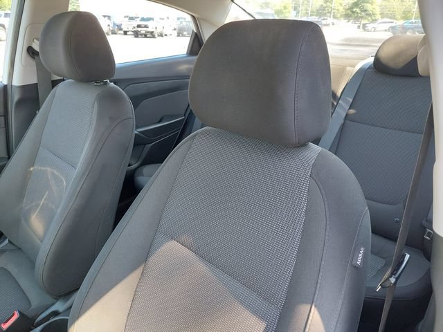 Used 2020 Hyundai Accent SE FWD image 6