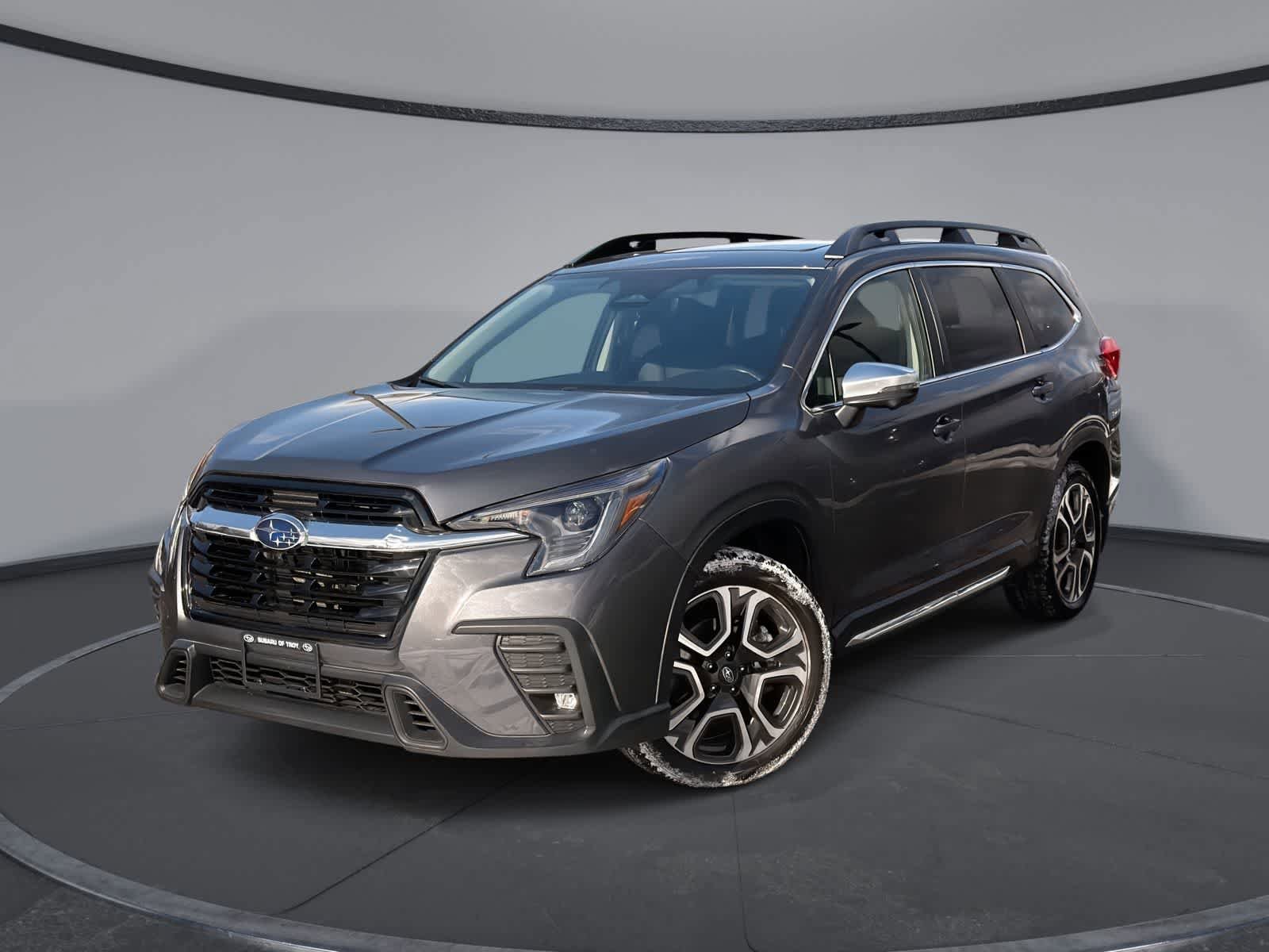 Used 2023 Subaru Ascent Limited w/ Technology Package AWD/4WD image 1