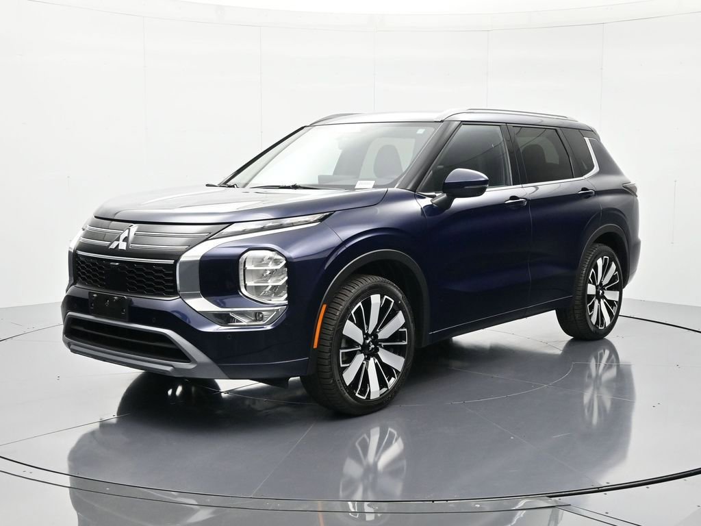 Used 2025 Mitsubishi Outlander SEL
