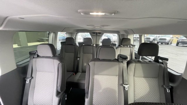 Used 2023 Ford Transit 350 XLT image 8