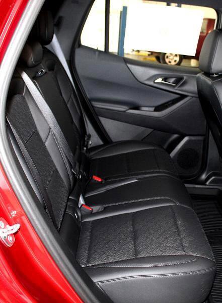 New 2026 Chevrolet Equinox LT w/ Convenience Package II image 21