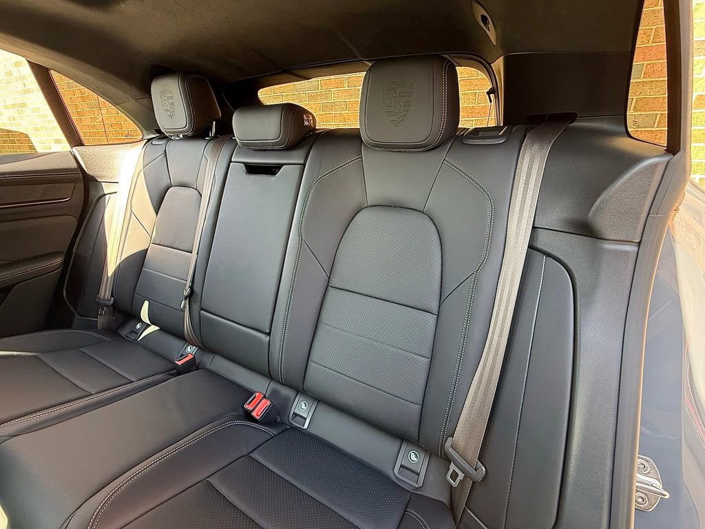 New 2025 Porsche Macan Turbo Electric image 17