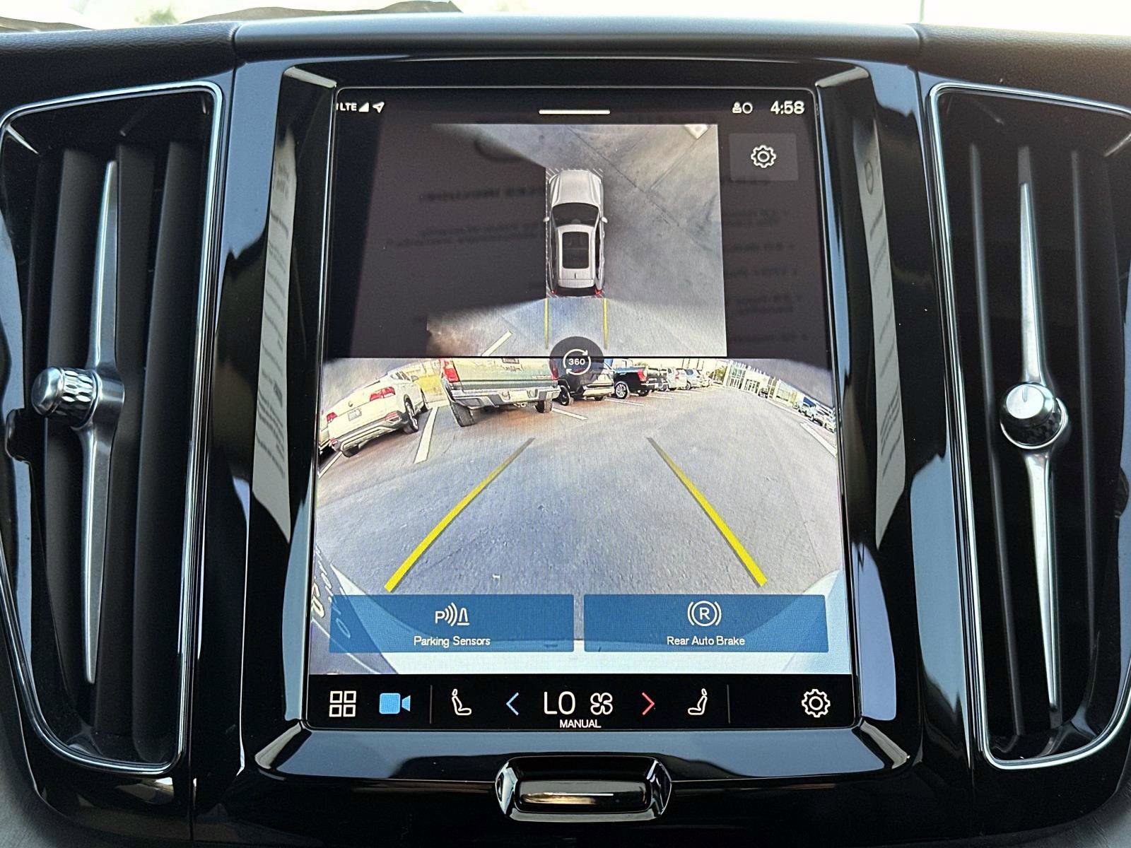 Certified 2025 Volvo XC60 B5 Plus image 23