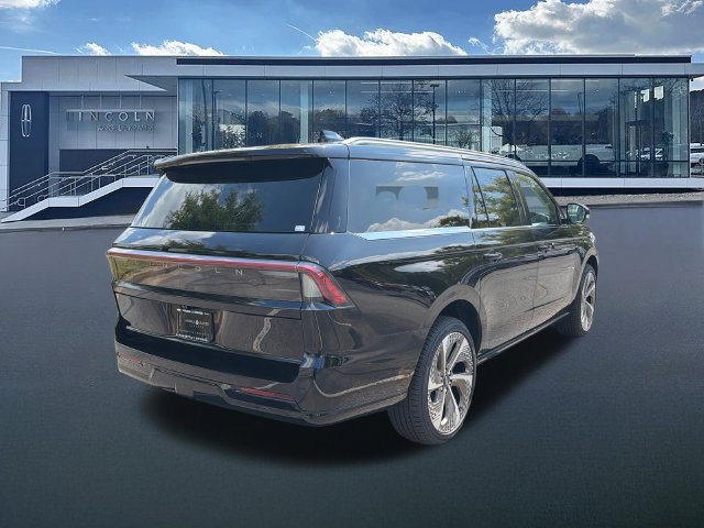 New 2027 Lincoln Navigator L Black Label AWD/4WD image 8