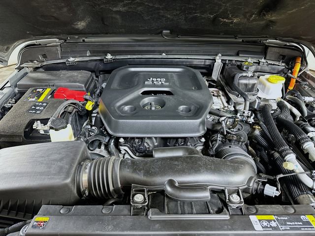 Used 2022 Jeep Wrangler Unlimited Rubicon 4xe AWD/4WD image 28