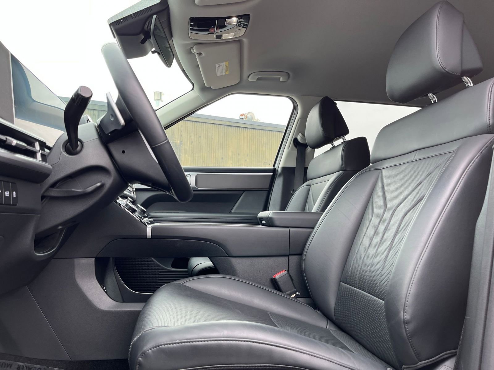 Used 2025 Hyundai Santa Fe SEL image 30