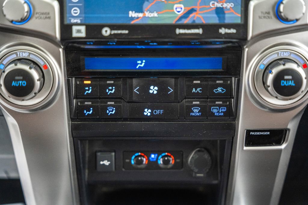 Used 2020 Toyota 4Runner Limited AWD/4WD image 25