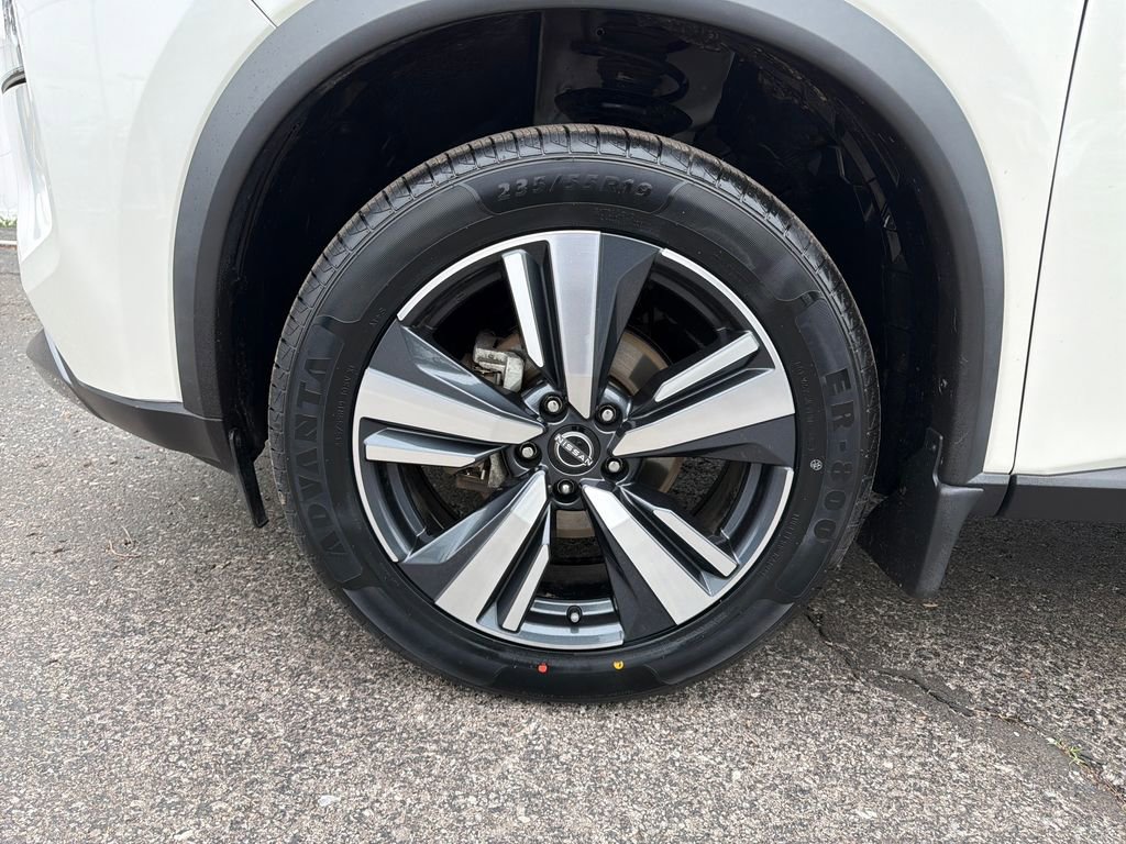 Used 2023 Nissan Rogue SL FWD image 30