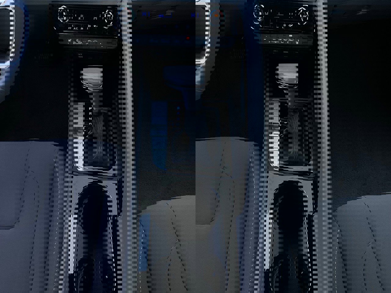 Used 2025 Hyundai Elantra SEL image 14