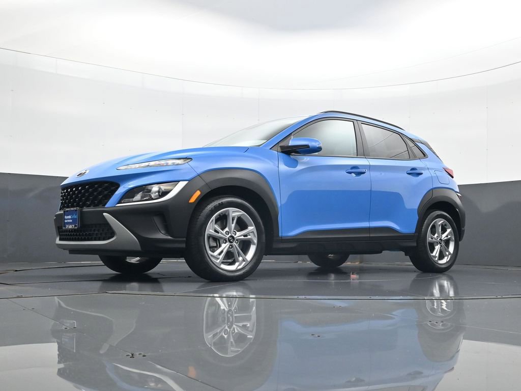 Certified 2022 Hyundai Kona SEL w/ Convenience Package AWD/4WD image 21