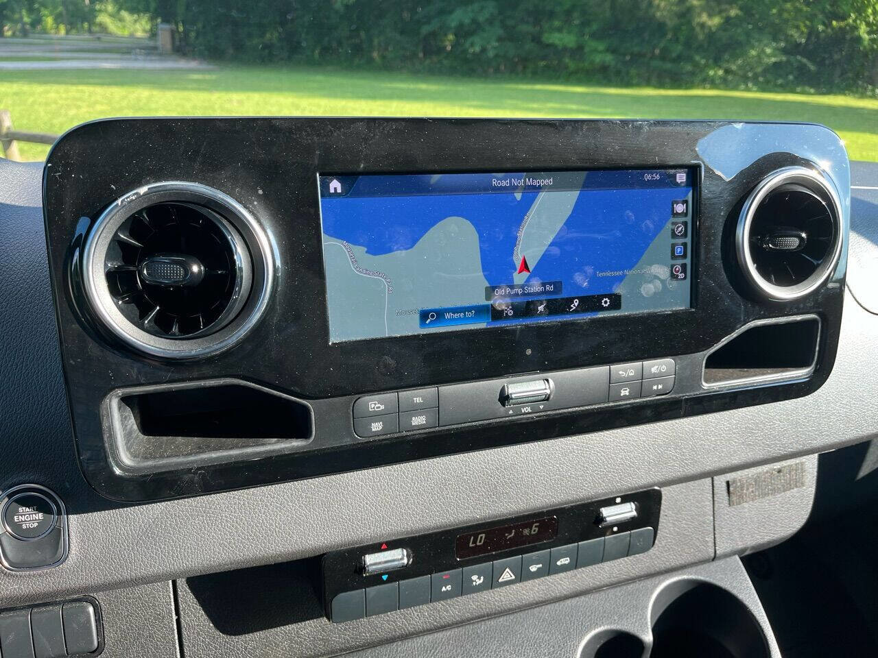 Used 2022 Mercedes-Benz Sprinter 4500 image 14