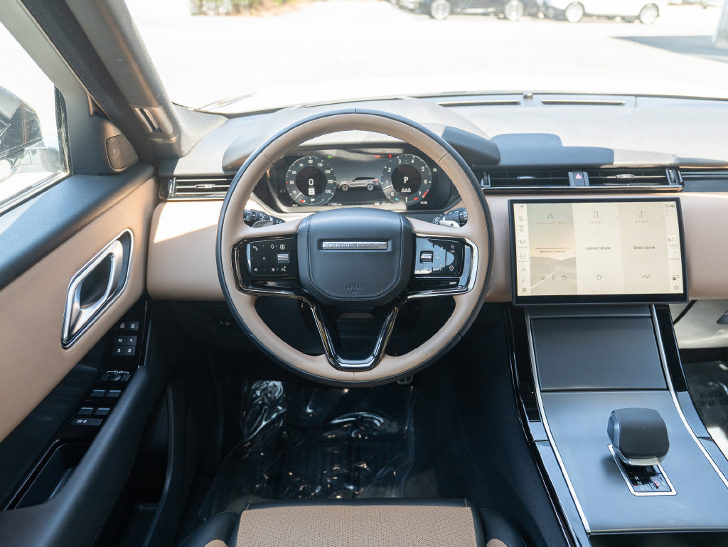 Certified 2025 Land Rover Range Rover Velar Dynamic HSE AWD/4WD image 13