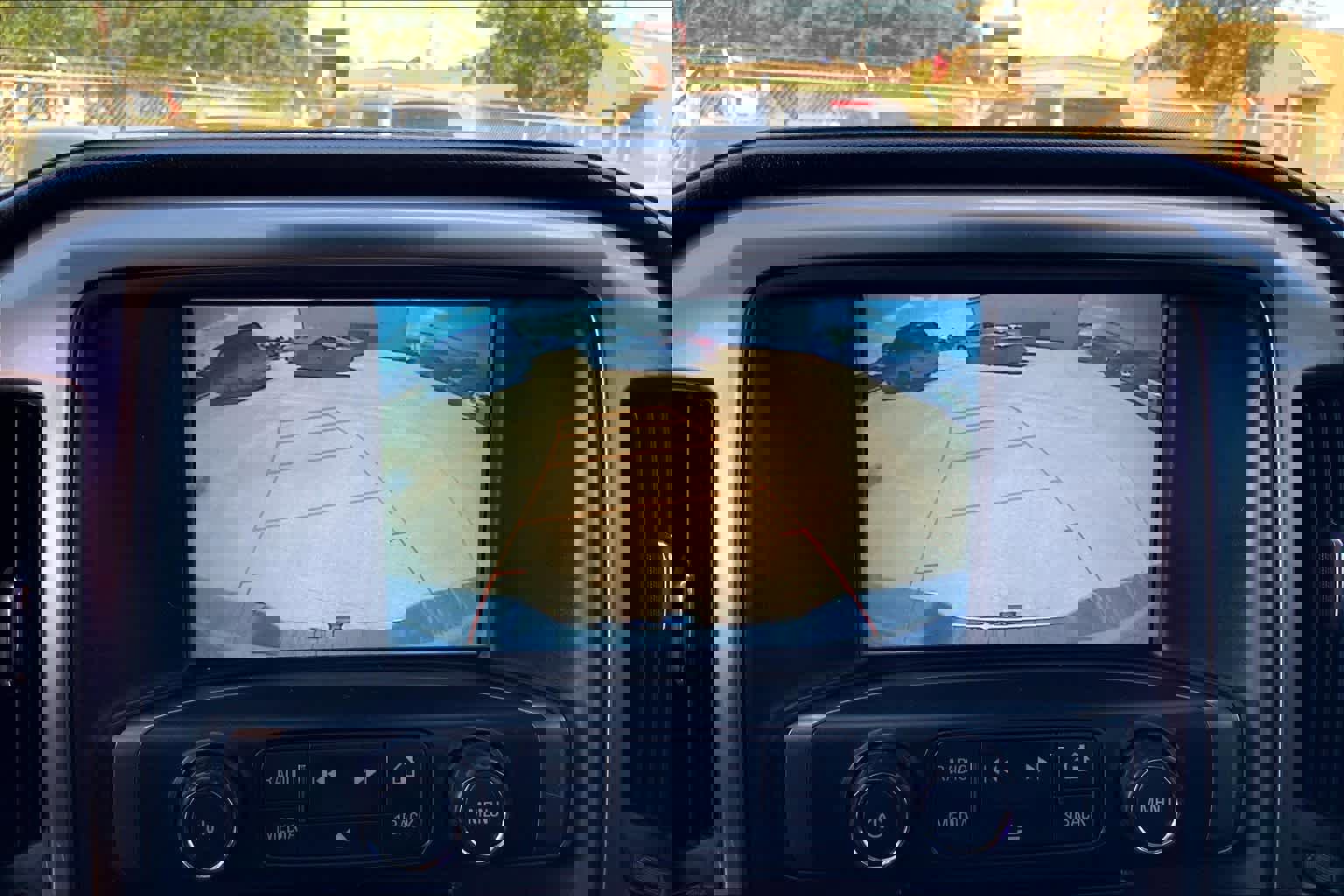 Used 2018 Chevrolet Silverado 2500 LTZ w/ Vortec Plus Package AWD/4WD image 28