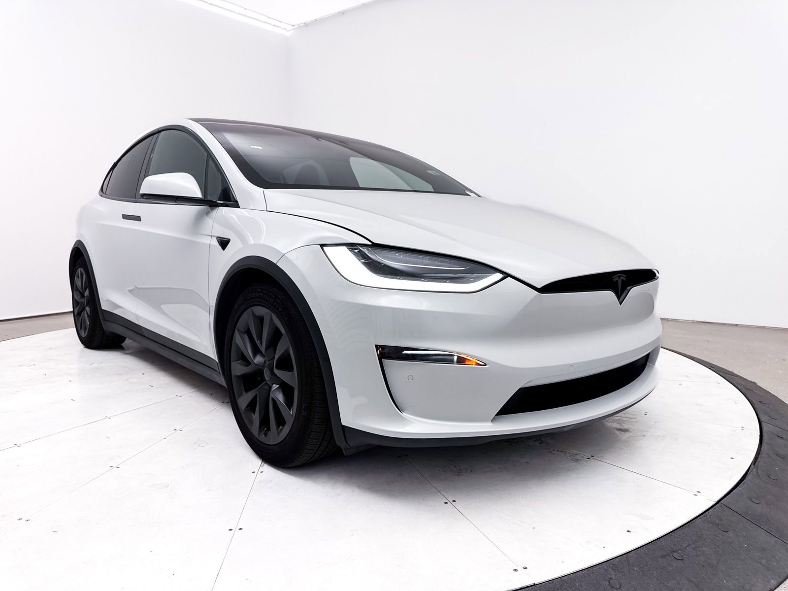 Used 2022 Tesla Model X Plaid AWD/4WD image 19