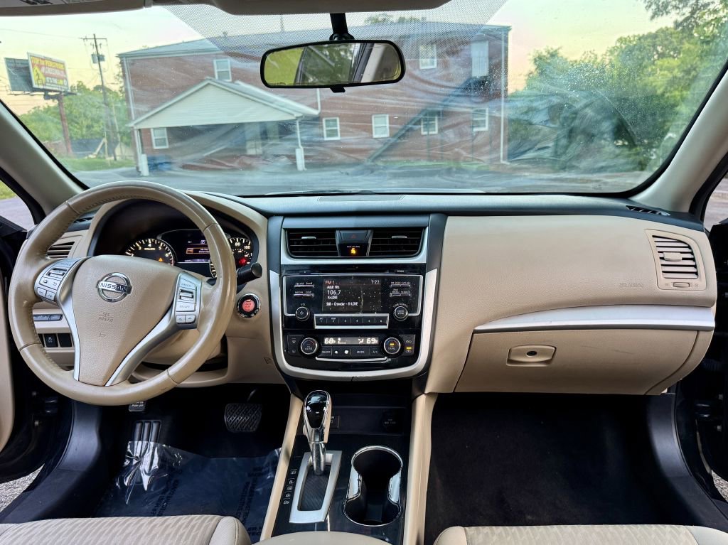 Used 2018 Nissan Altima 2.5 SV FWD image 5