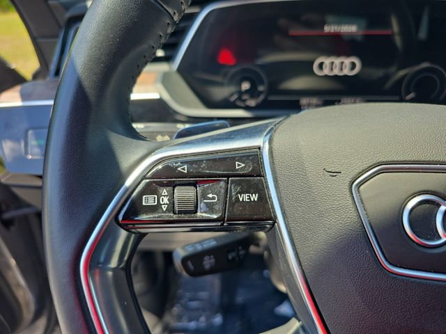 Used 2019 Audi e-tron Prestige w/ Prestige Package AWD/4WD image 17