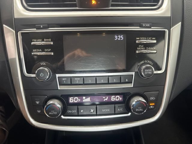 Used 2017 Nissan Altima 2.5 SV FWD image 15