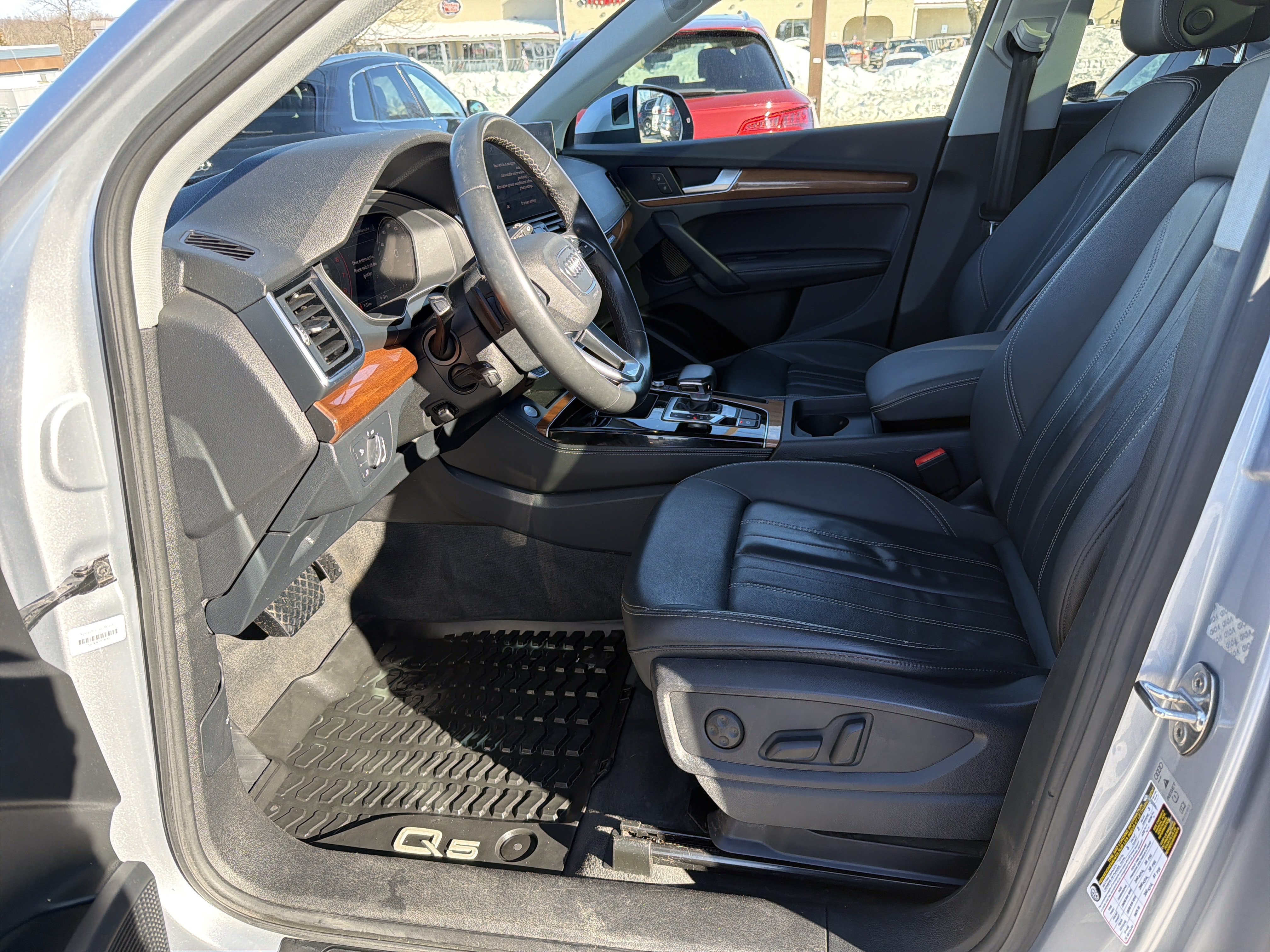 Certified 2023 Audi Q5 2.0T Premium Plus w/ Premium Plus Package AWD/4WD image 5