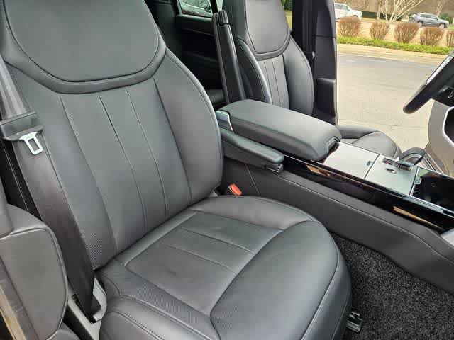 Used 2025 Land Rover Range Rover SE AWD/4WD image 24