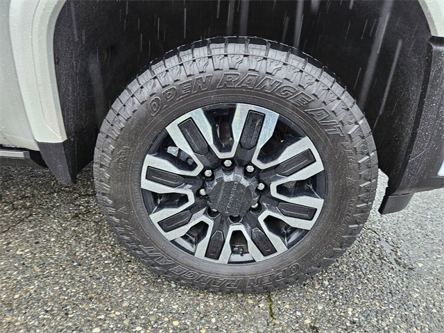 Used 2024 GMC Sierra 3500 Denali Ultimate image 8