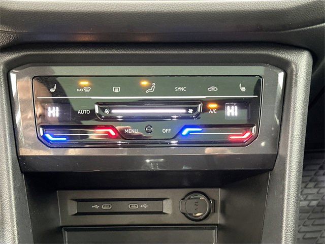 Used 2022 Volkswagen Tiguan SE R-Line image 14