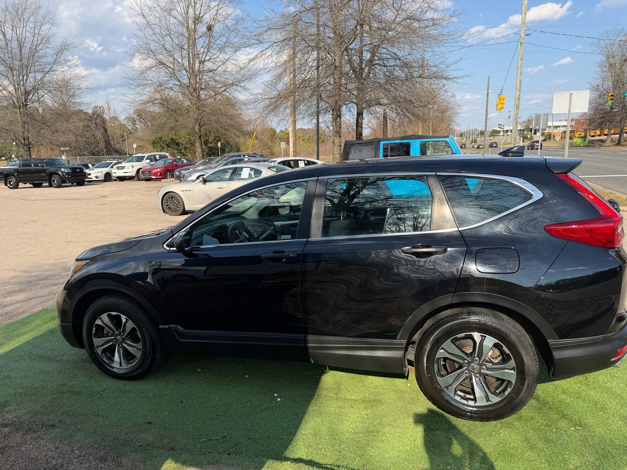 Used 2019 Honda CR-V LX image 8