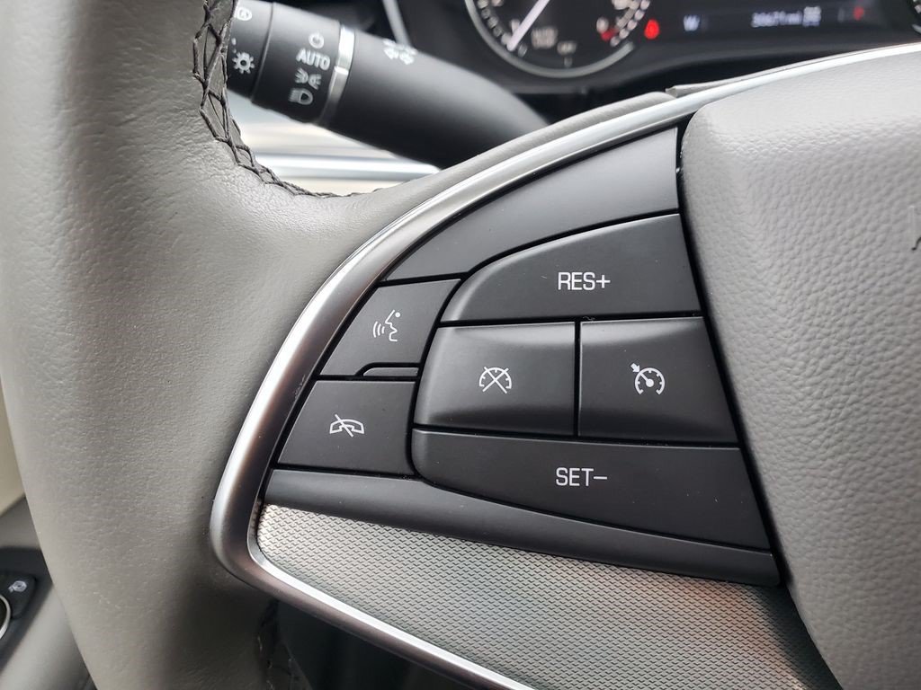 Certified 2024 Cadillac XT5 Premium Luxury w/ LPO, Floor Liner Package AWD/4WD image 27