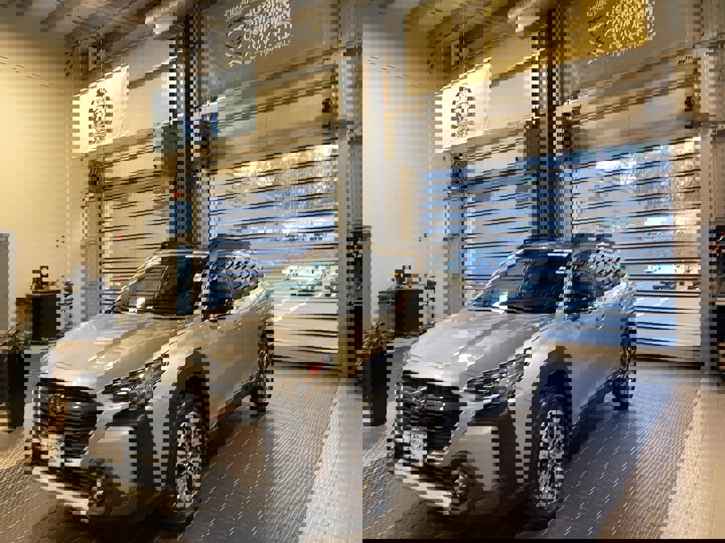 Used 2024 Subaru Outback Limited image 3