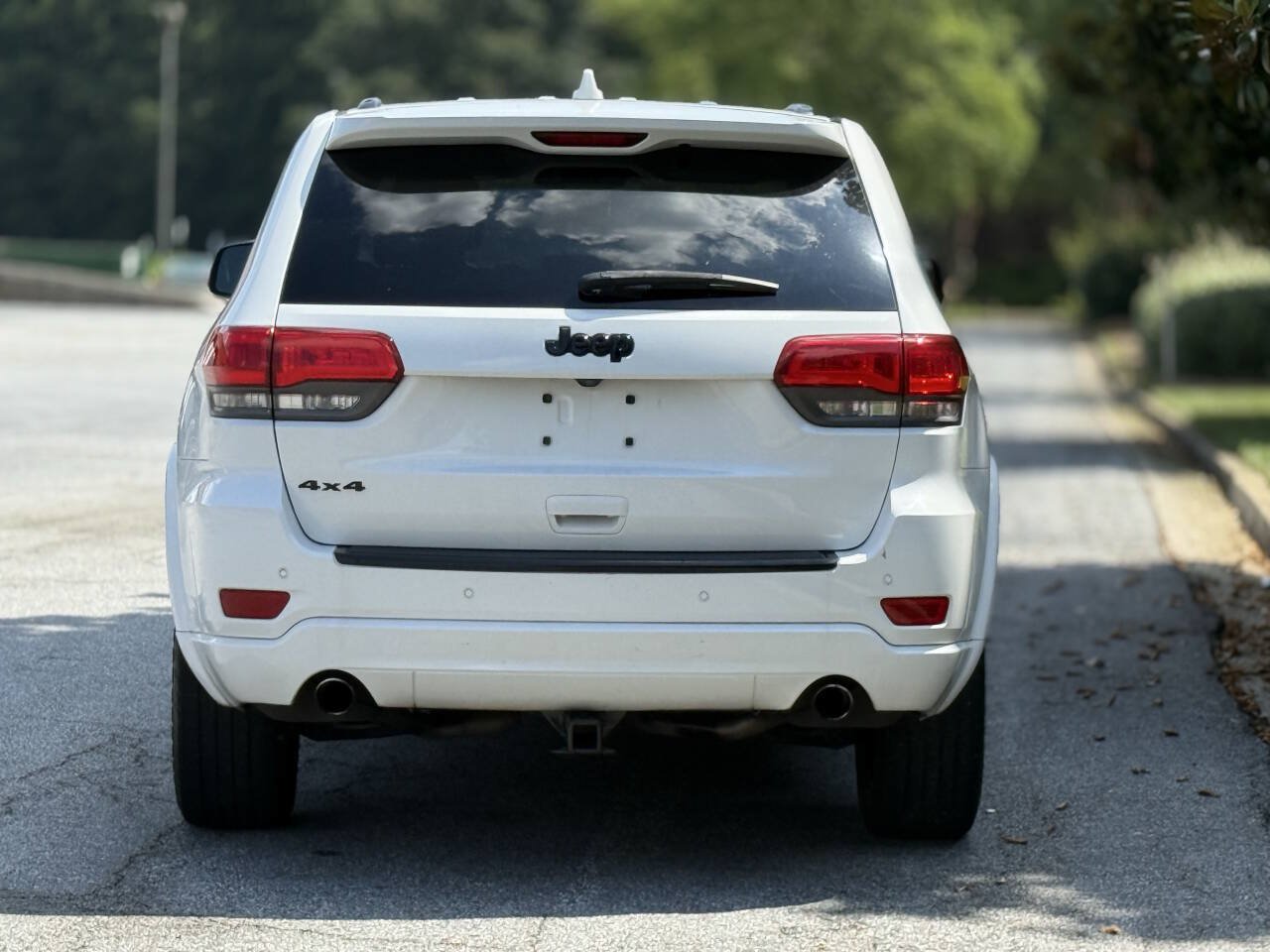 Used 2015 Jeep Grand Cherokee Altitude AWD/4WD image 5