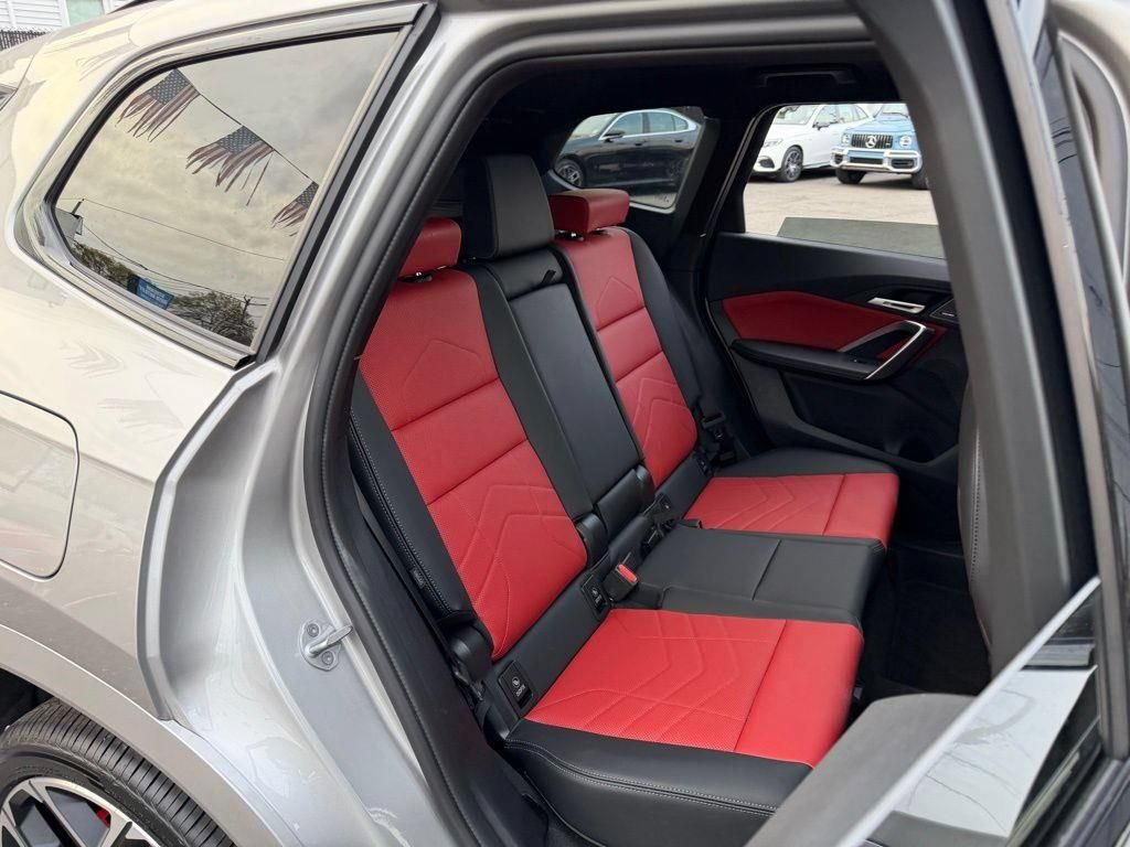 Used 2026 BMW X1 M35i AWD/4WD image 16