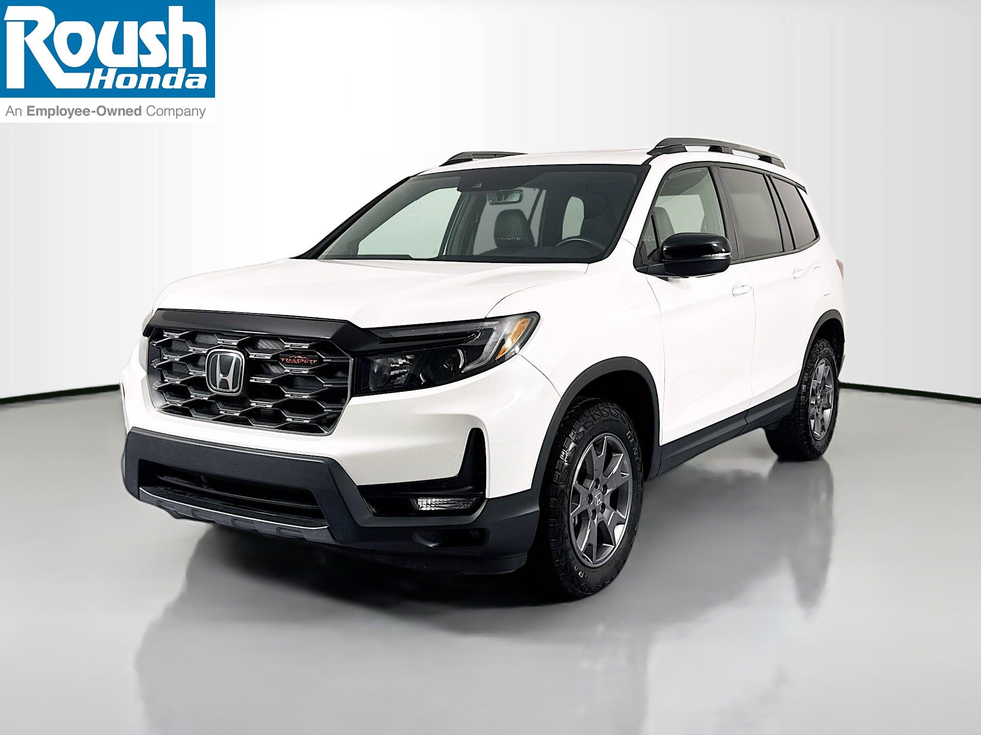 Certified 2024 Honda Passport TrailSport image 1