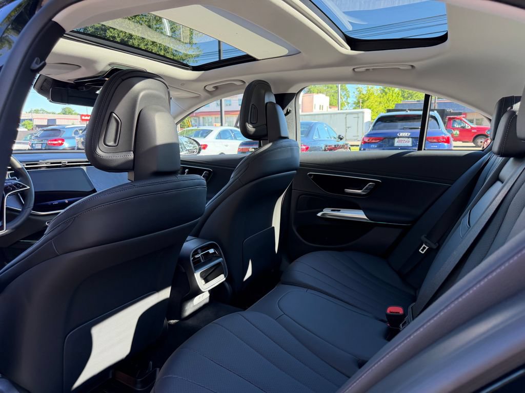 Used 2026 Mercedes-Benz E 350 4MATIC Sedan image 24