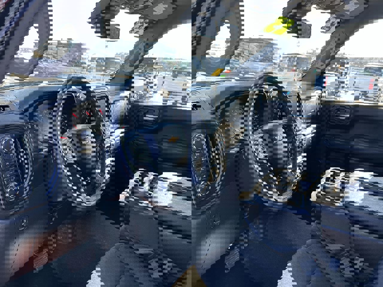 Used 2023 Chevrolet Silverado 1500 Custom image 25