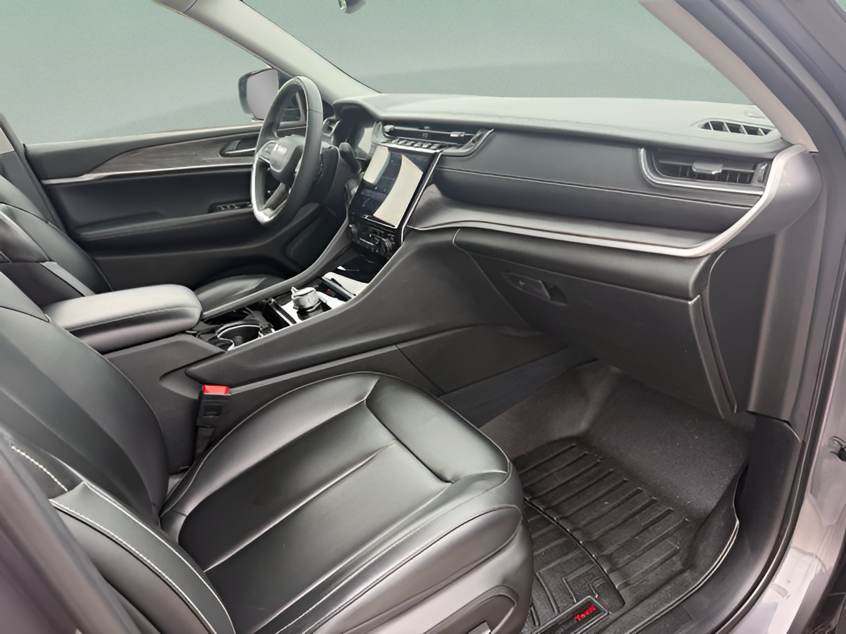 Used 2023 Jeep Grand Cherokee L Limited AWD/4WD image 29