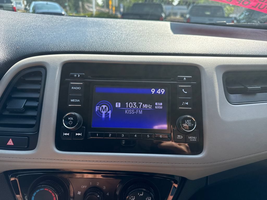 Certified 2022 Honda HR-V LX image 31