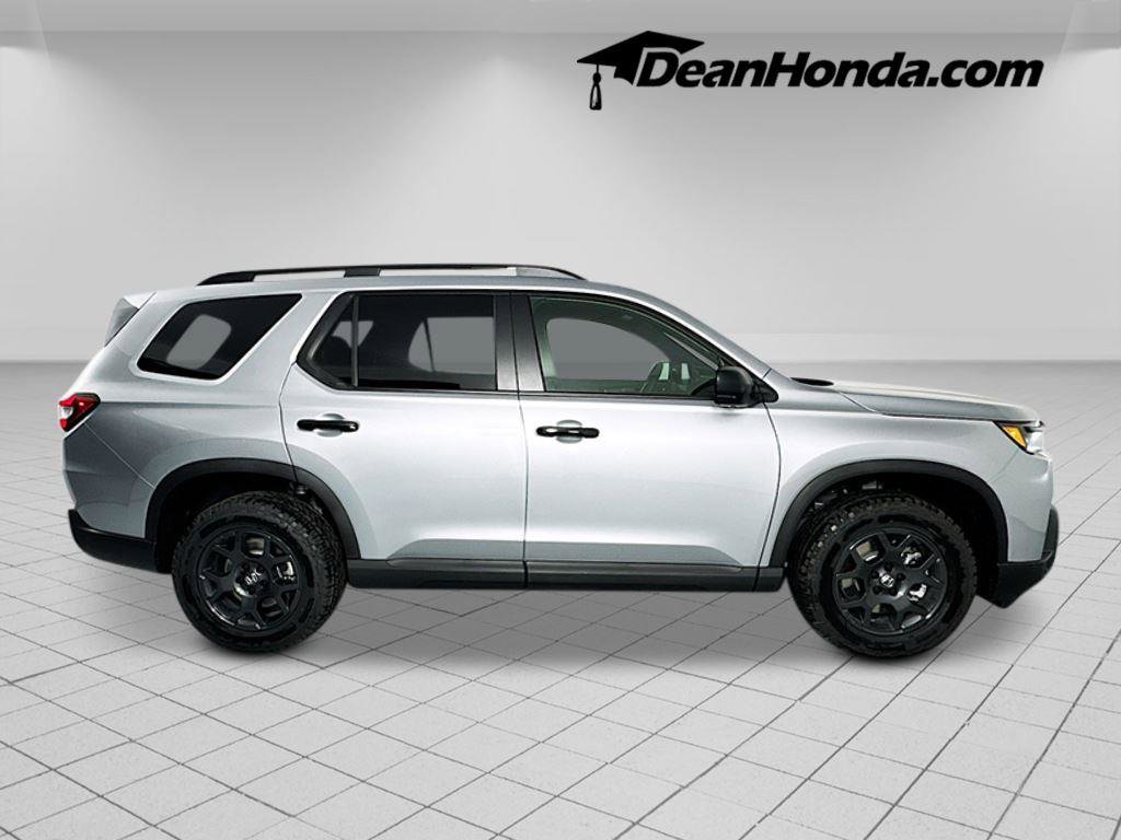 New 2026 Honda Pilot TrailSport image 6