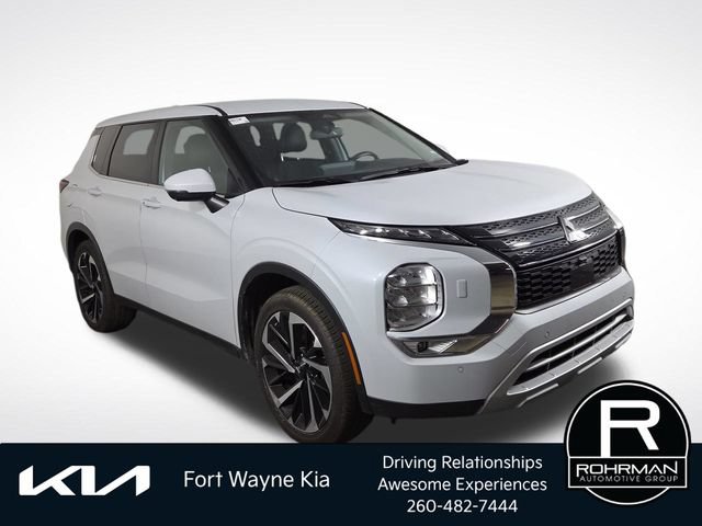 Used 2024 Mitsubishi Outlander SE AWD/4WD image 4