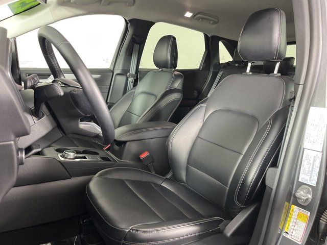 Used 2025 Ford Escape Platinum image 4