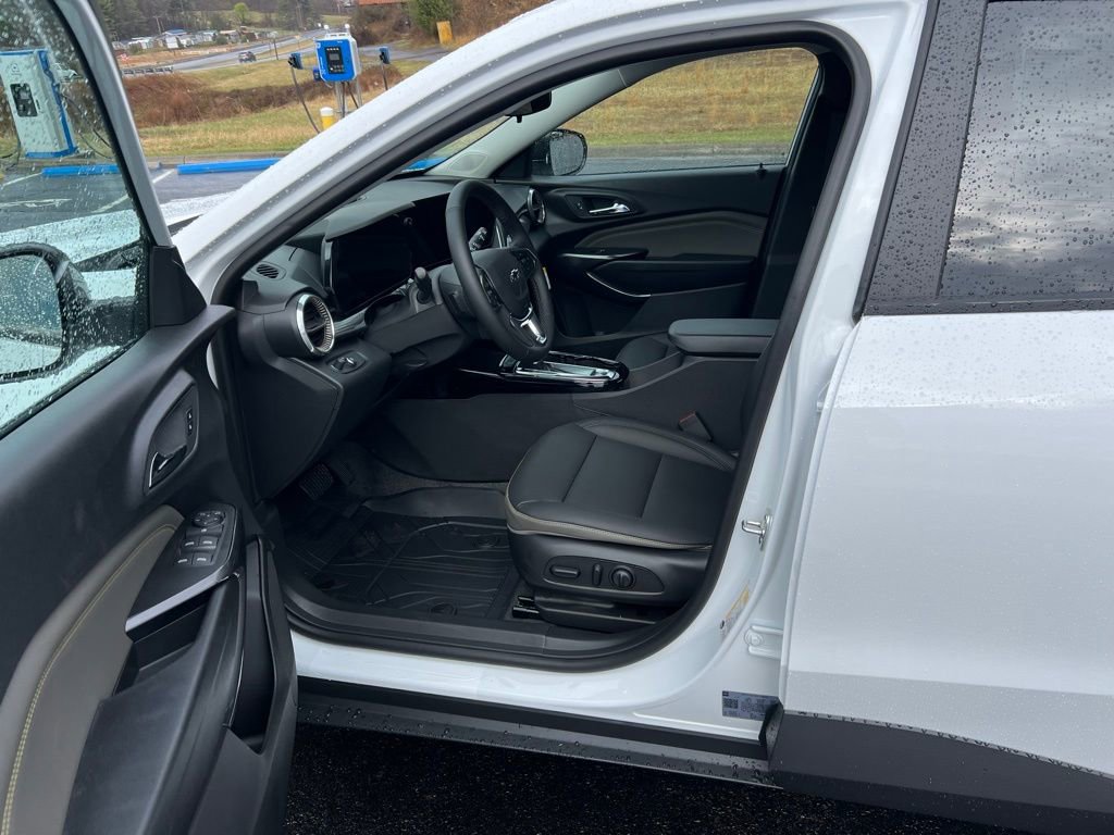 New 2026 Chevrolet Trax ACTIV w/ Driver Confidence Package image 12