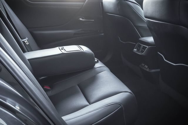 Certified 2022 Lexus ES 350 w/ Premium Package FWD image 24