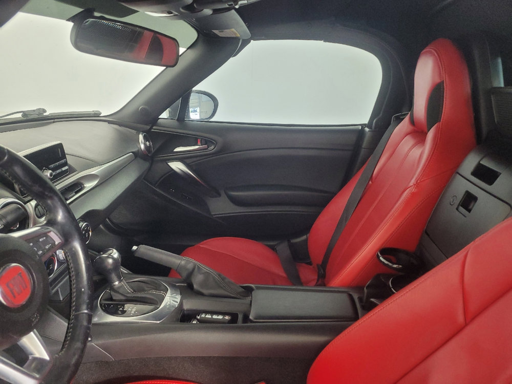 Used 2017 FIAT 124 Spider Classica RWD image 17