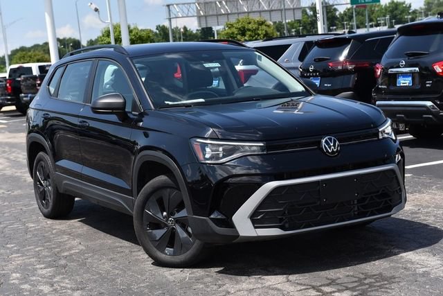 Certified 2025 Volkswagen Taos S FWD image 2