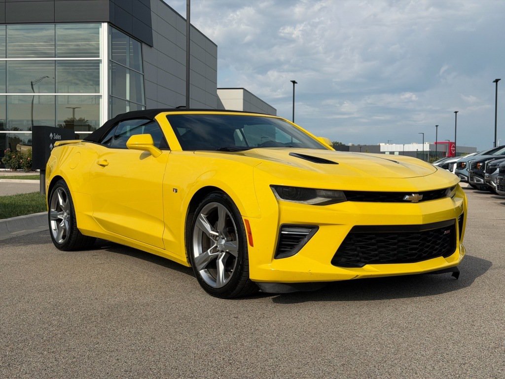 Used 2017 Chevrolet Camaro SS RWD image 1