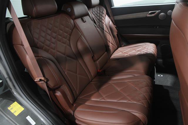 Certified 2025 Genesis GV80 3.5T Prestige AWD/4WD image 19