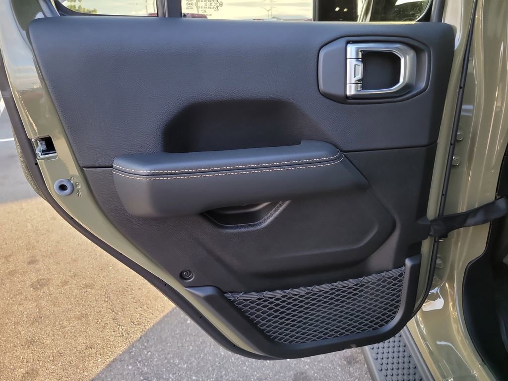 New 2026 Jeep Wrangler Unlimited Sahara AWD/4WD image 12