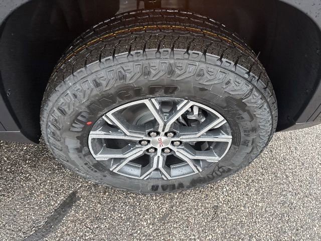 New 2026 GMC Acadia AT4 w/ Luxury Package image 9