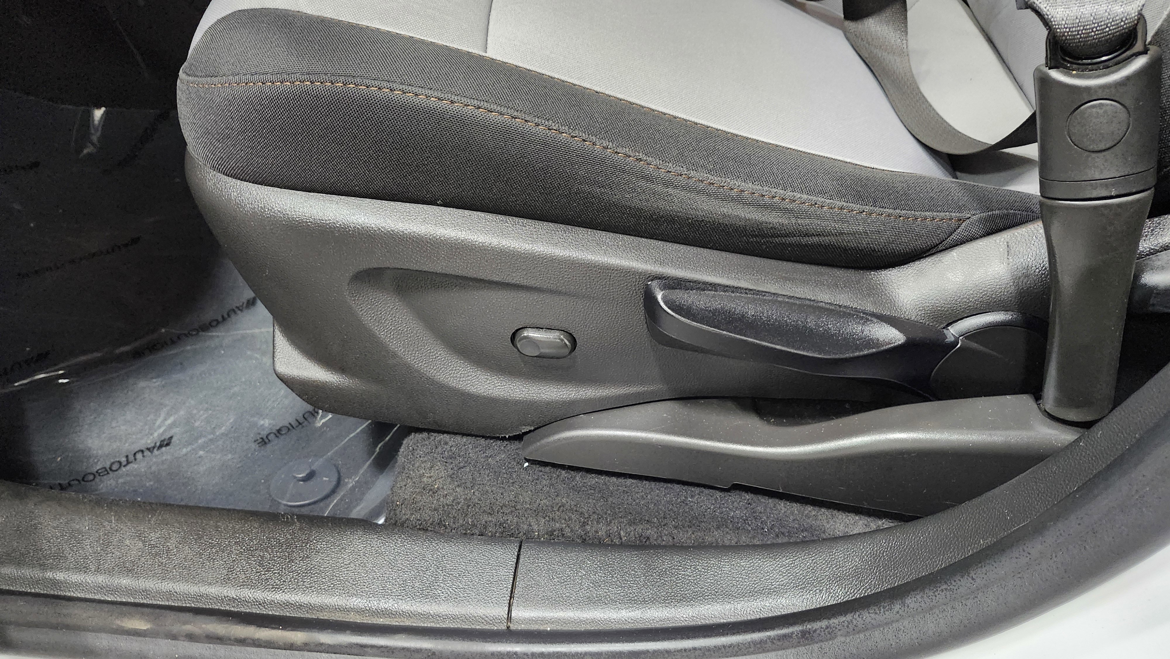 Used 2020 Chevrolet Trax LT image 22