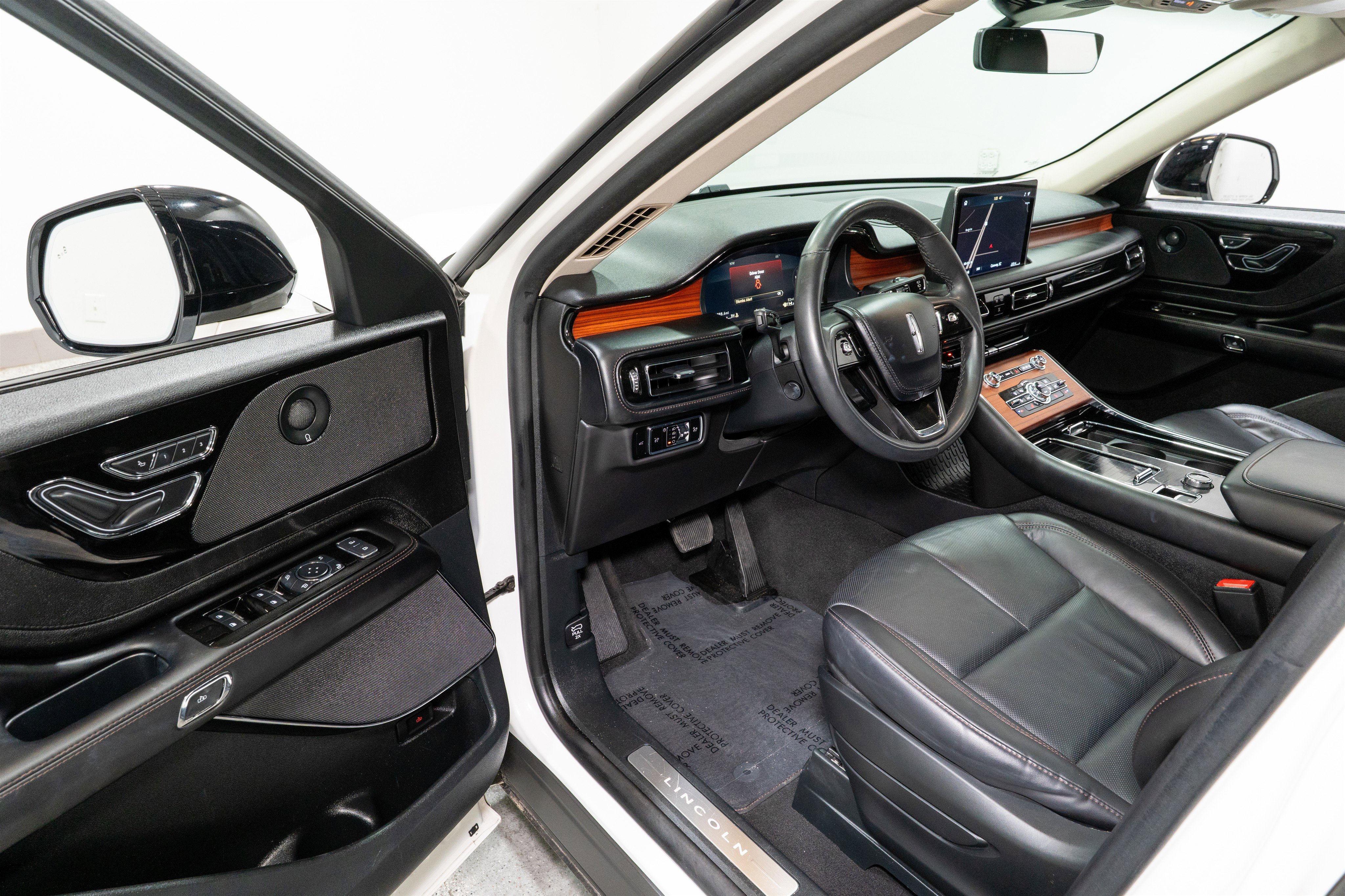 Used 2024 Lincoln Aviator Reserve w/ Jet Package image 11