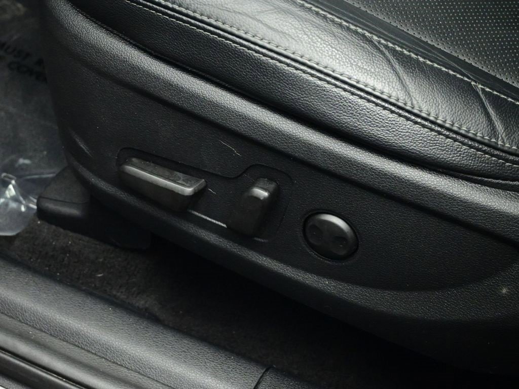 Used 2019 Hyundai Santa Fe Limited image 27