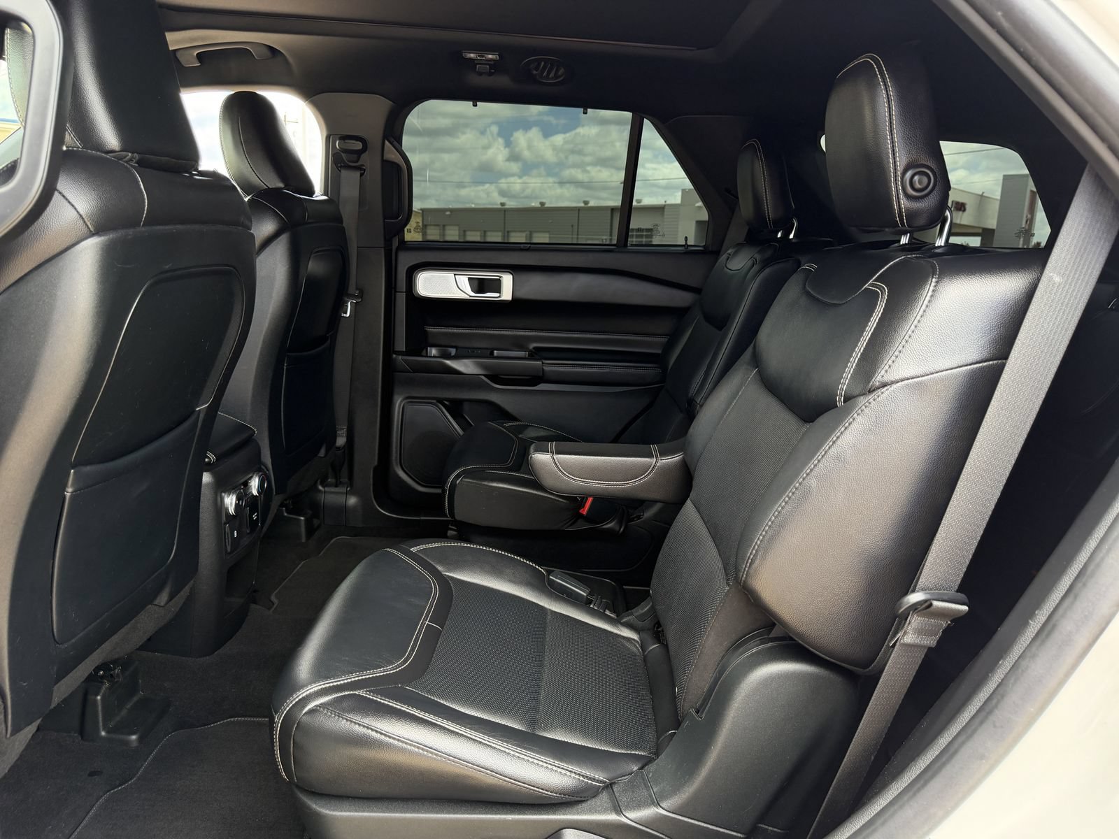 Used 2020 Ford Explorer ST w/ ST Street Pack AWD/4WD image 28